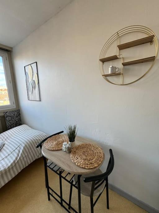 Joli Studio Au Coeur De Valence 41 Exterior foto